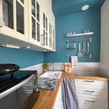 L'antiquaire - Cosy & Of Luxembourg Park Apartment